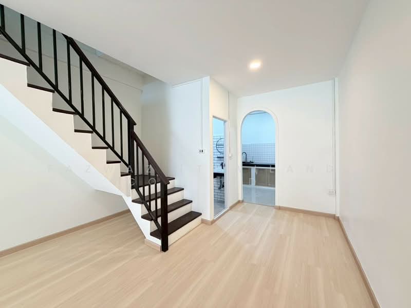 Rare 2BR Townhouse in Nuan Chan Bangkok | 80 sqm Practical City Home, Bangkok, Nuan Chan, Bueng Kum, Bangkok, 2 Bedrooms, 80 sqm, Townhouse For Sale, by Fazwaz (Thailand) Co., Ltd., 500370450 - DDproperty.com