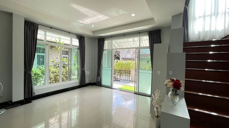 Baan Lalin The Young Executive Onnut-Wongwaen-Suwannabhumi, Bangkok, Chaloem Phrakiat Rama 9 Road, Dok Mai, Prawet, Bangkok, 4 Bedrooms, 140 sqm, Single Detached House For Sale, by สรภพ ยอดไชย (สีฝุ่น), 500370463 - DDproperty.com
