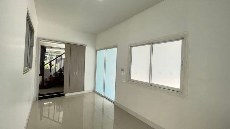 Baan Lalin The Young Executive Onnut-Wongwaen-Suwannabhumi, Bangkok, Chaloem Phrakiat Rama 9 Road, Dok Mai, Prawet, Bangkok, 4 Bedrooms, 140 sqm, Single Detached House For Sale, by สรภพ ยอดไชย (สีฝุ่น), 500370463 - DDproperty.com