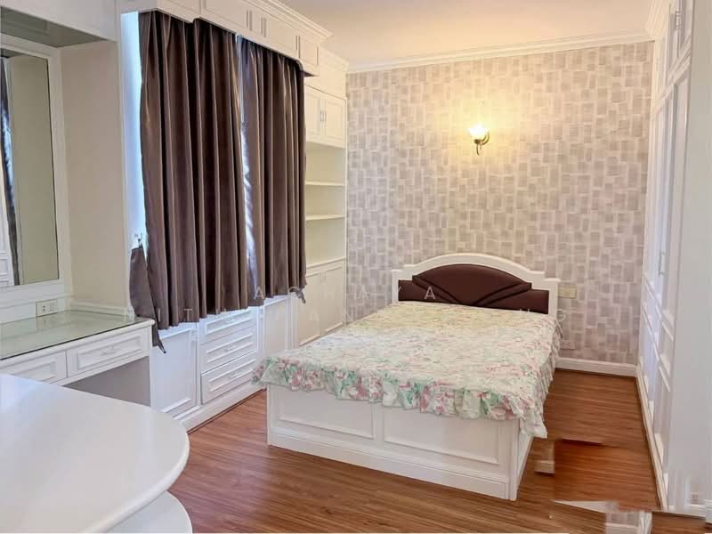 Las Colinas, Bangkok, Sukhumvit 21 Road, Khlongtoei Nua, Watthana, Bangkok, 2 Bedrooms, 100 sqm, Condo For Rent, by Achaya Nithipanyawong, 500370471 - DDproperty.com