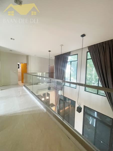 A house for rent near Maya, Chiang Mai Rental Price: 45,000 THB / month Property ID: No.1H429, Chiang Mai, Chang Phuak, Muang Chiang Mai, Chiang Mai, 5 Bedrooms, 200 sqm, Single Detached House For Rent, by Baandeedee Chiangmai, 500370542 - DDproperty.com