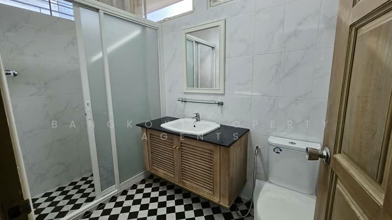 Ambassador's Court, Bangkok, Soi Langsuan, Lumphini, Pathum Wan, Bangkok, 1 Bedroom, 70 sqm, Condo For Rent, by BANGKOK PROPERTY AGENTS, 500370558 - DDproperty.com