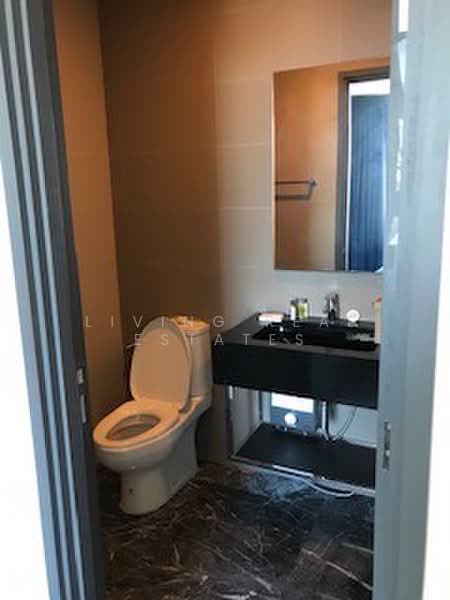 The Edge Sukhumvit 23, Bangkok, 6 Soi Sukhumvit 23, Khlongtoei Nua, Watthana, Bangkok, 1 Bedroom, 42 sqm, Condo For Rent, by Living Real Estates, 500370580 - DDproperty.com