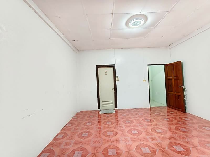 มณีกาญจน์ ท่าช้าง, Chanthaburi, Tha Chang, Muang Chanthaburi, Chanthaburi, 3 Bedrooms, 100 sqm, Townhouse For Sale, by The Best Property จุ้ย, 500370581 - DDproperty.com