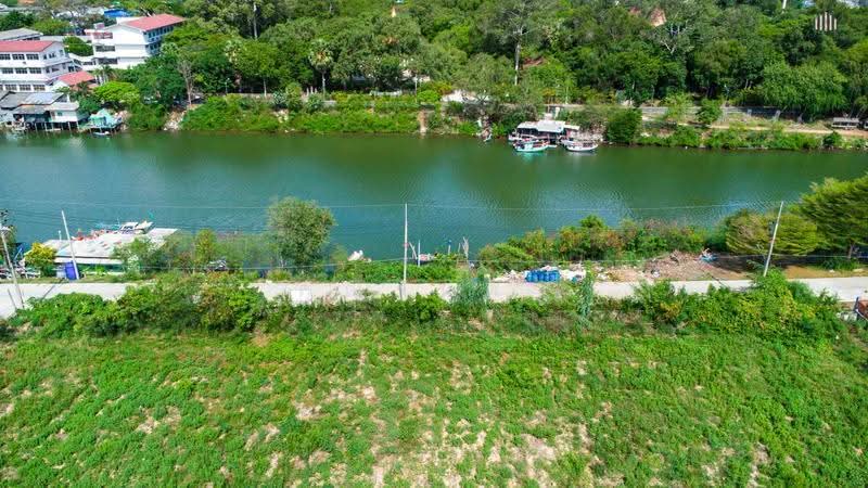 Land for sale: 12 rai in Choeng Noen Subdistrict, Mueang District, Rayong Province, rayong, Choeng Noen, Muang Rayong, Rayong, , 19,544 sqm, Land For Sale, by คุณรินดา, 500370612 - DDproperty.com