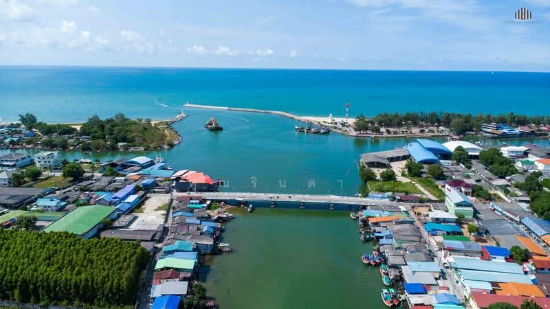 Land for sale: 12 rai in Choeng Noen Subdistrict, Mueang District, Rayong Province, rayong, Choeng Noen, Muang Rayong, Rayong, , 19,544 sqm, Land For Sale, by คุณรินดา, 500370612 - DDproperty.com