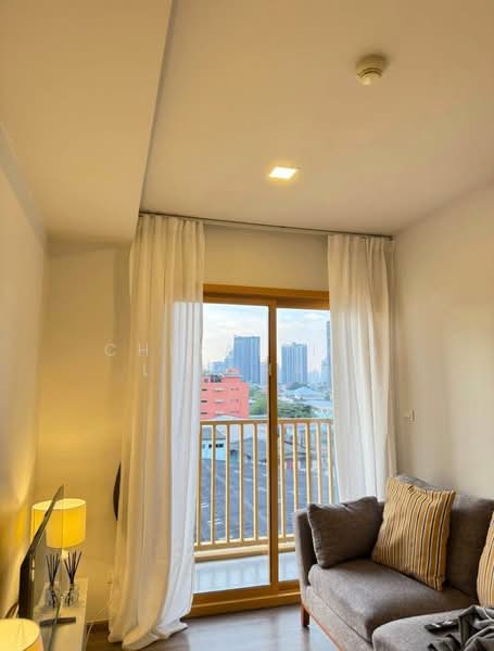 The Base Sukhumvit 50, Bangkok, Soi Roem Charoen 1, Sukhumvit 50 Road, Phra Kanong, Khlong Toei, Bangkok, 1 Bedroom, 32 sqm, Condo For Rent, by Chirattiya Lakkham, 500370642 - DDproperty.com