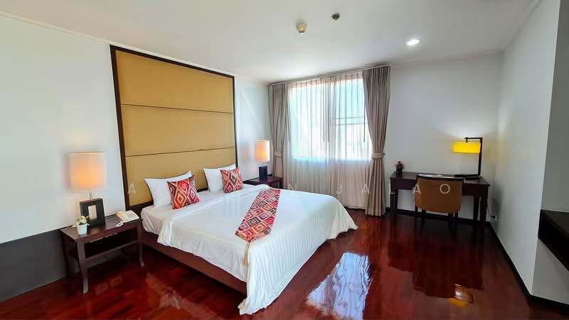 Piyathip Place, Bangkok, 24 Soi Prommitr, Khlong Tan Nua, Watthana, Bangkok, 2 Bedrooms, 173 sqm, Apartment For Rent, by Sataporn Jalao, 500370675 - DDproperty.com
