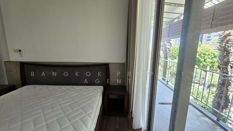 Baan Rom Yen Ekkamai 2, Bangkok, 9 Ekkamai 2 Alley, Lane 1, Phra Kanong Nua, Watthana, Bangkok, 3 Bedrooms, 220 sqm, Condo For Rent, by BANGKOK PROPERTY AGENTS, 500370679 - DDproperty.com