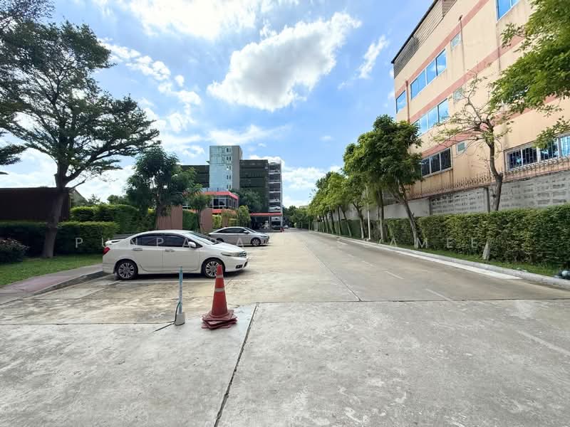 Lumpini Ville Prachachuen-Phongphet 2, Bangkok, Prachachuen Road, Wong Sawang, Bang Sue, Bangkok, 1 Bedroom, 23 sqm, Condo For Sale, by Punpapa Rassamee, 500370685 - DDproperty.com