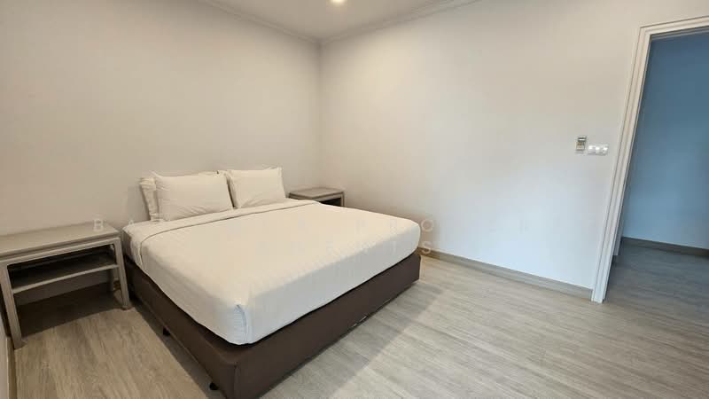 Chaidee Mansion, Bangkok, 75-7 Soi Sukhumvit 11, Khlongtoei Nua, Watthana, Bangkok, 3 Bedrooms, 270 sqm, Condo For Rent, by BANGKOK PROPERTY AGENTS, 500370742 - DDproperty.com