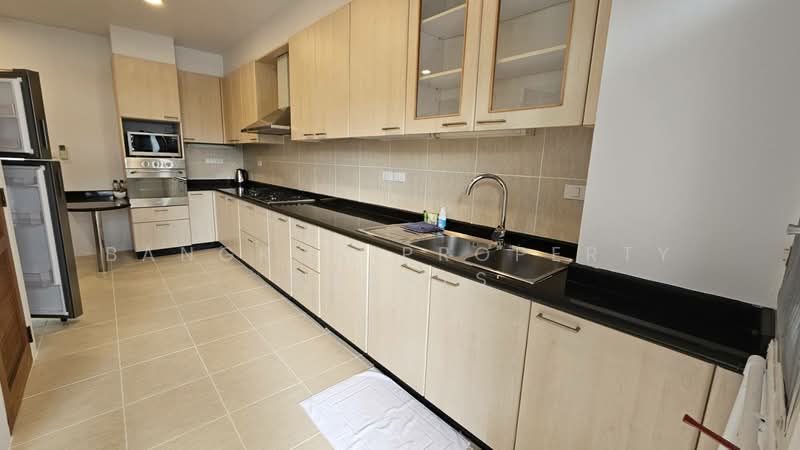 Chaidee Mansion, Bangkok, 75-7 Soi Sukhumvit 11, Khlongtoei Nua, Watthana, Bangkok, 3 Bedrooms, 270 sqm, Condo For Rent, by BANGKOK PROPERTY AGENTS, 500370742 - DDproperty.com