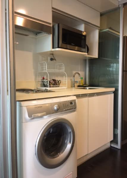 ASHTON Morph 38, Bangkok, 88 Soi Sukhumvit 38, Phra Kanong, Khlong Toei, Bangkok, 1 Bedroom, 36 sqm, Condo For Rent, by Chirattiya Lakkham, 500370762 - DDproperty.com
