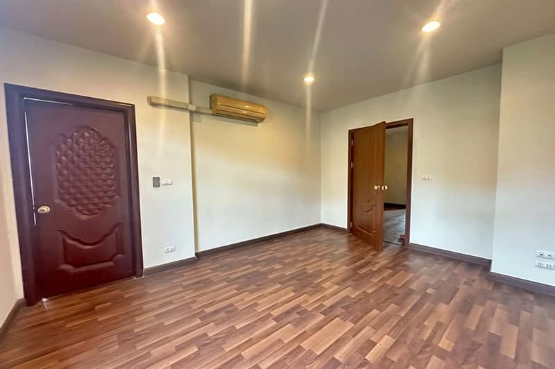 Venice Di Iris Watcharapon, Bangkok, Wacharaphol Road, Tha Rang, Bang Khen, Bangkok, , 150 sqm, Shophouse For Sale, by คุณเปิ้ล, 500370802 - DDproperty.com
