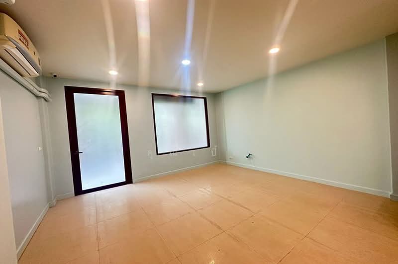 Venice Di Iris Watcharapon, Bangkok, Wacharaphol Road, Tha Rang, Bang Khen, Bangkok, , 150 sqm, Shophouse For Sale, by คุณเปิ้ล, 500370802 - DDproperty.com