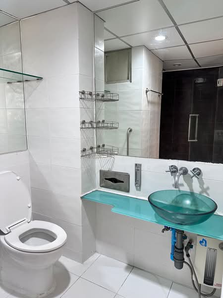 First Tower, Bangkok, 154 Sukhumvit Road, Khlongtoei Nua, Watthana, Bangkok, 1 Bedroom, 33 sqm, Condo For Rent, by Keerati Wangrujirakul, 500370821 - DDproperty.com