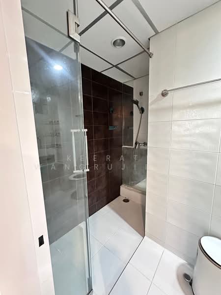 First Tower, Bangkok, 154 Sukhumvit Road, Khlongtoei Nua, Watthana, Bangkok, 1 Bedroom, 33 sqm, Condo For Rent, by Keerati Wangrujirakul, 500370821 - DDproperty.com