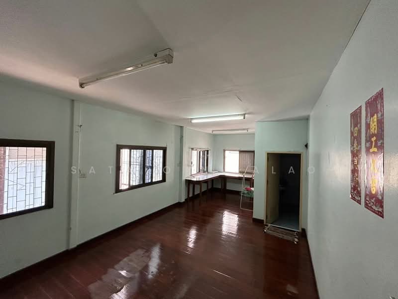 3-BR Townhouse, Bangkok, Thung Wat Don, Sathon, Bangkok, 3 Bedrooms, 120 sqm, Townhouse For Rent, by Sataporn Jalao, 500370839 - DDproperty.com