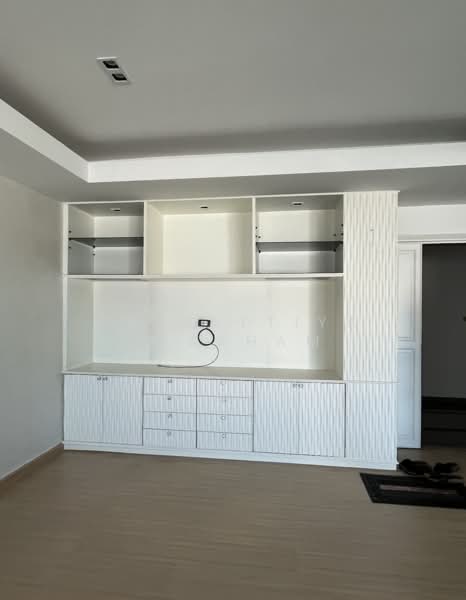 Royal Castle Sukhumvit, Bangkok, 30 Soi Sukhumvit 39, Khlongtoei Nua, Watthana, Bangkok, 3 Bedrooms, 133 sqm, Condo For Rent, by Chirattiya Lakkham, 500370851 - DDproperty.com