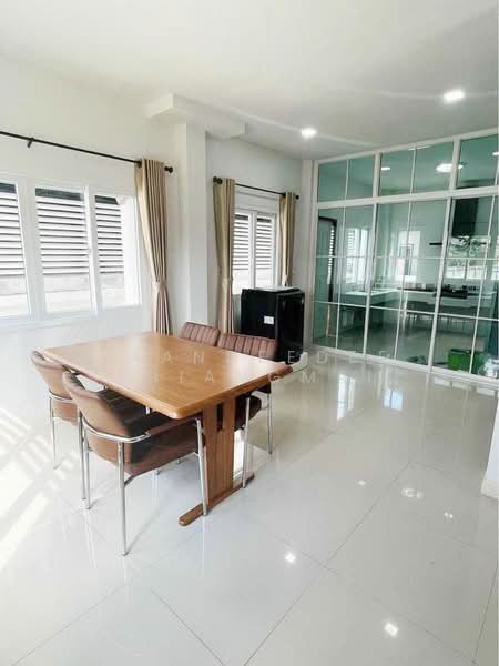 บ้านให้เช่า – ใกล้ตลาดเจริญเจริญ เพียง 10 นาที ค่าเช่า 23,000 บาท / เดือน รหัสทรัพย์ : No.13H660, Chiang Mai, San Kamphaeng, San Kamphaeng, Chiang Mai, 3 Bedrooms, 150 sqm, Single Detached House For Rent, by Baandeedee Chiangmai, 500370859 - DDproperty.com
