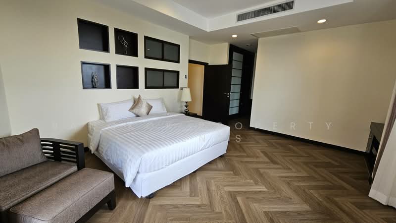 Grand Mercure Bangkok Asoke Residence, Bangkok, 50 5 Soi Sukhumvit 19, Khlong Tan Nua, Watthana, Bangkok, 3 Bedrooms, 220 sqm, Condo For Rent, by BANGKOK PROPERTY AGENTS, 500370902 - DDproperty.com