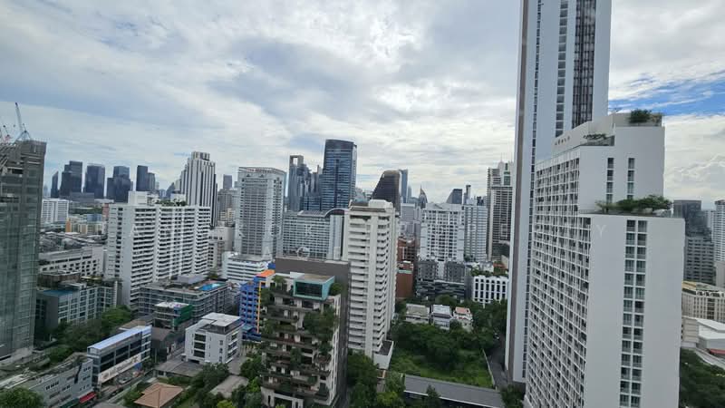 Grand Mercure Bangkok Asoke Residence, Bangkok, 50 5 Soi Sukhumvit 19, Khlong Tan Nua, Watthana, Bangkok, 3 Bedrooms, 220 sqm, Condo For Rent, by BANGKOK PROPERTY AGENTS, 500370902 - DDproperty.com