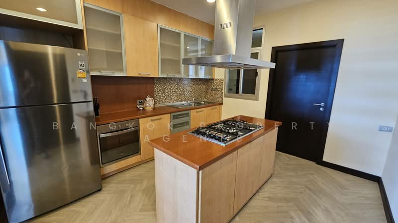 Grand Mercure Bangkok Asoke Residence, Bangkok, 50 5 Soi Sukhumvit 19, Khlong Tan Nua, Watthana, Bangkok, 3 Bedrooms, 220 sqm, Condo For Rent, by BANGKOK PROPERTY AGENTS, 500370902 - DDproperty.com