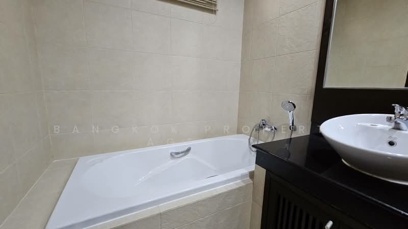 Grand Mercure Bangkok Asoke Residence : แกรนด์ เมอร์เคียว อโศก เรสซิเดนซ์, กรุงเทพ, 50 5 ซอย สุขุมวิท 19, คลองตันเหนือ, วัฒนา, กรุงเทพ, 221 ตร.ม., คอนโด ให้เช่า, โดย BANGKOK PROPERTY AGENTS, 500370922 - DDproperty.com