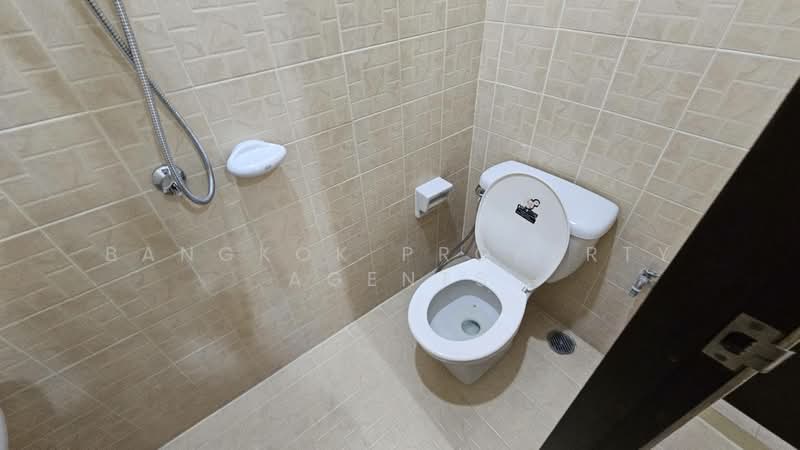 Grand Mercure Bangkok Asoke Residence, Bangkok, 50 5 Soi Sukhumvit 19, Khlong Tan Nua, Watthana, Bangkok, 3 Bedrooms, 221 sqm, Condo For Rent, by BANGKOK PROPERTY AGENTS, 500370922 - DDproperty.com