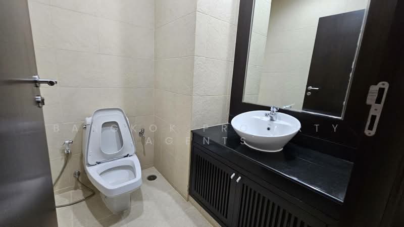 Grand Mercure Bangkok Asoke Residence, Bangkok, 50 5 Soi Sukhumvit 19, Khlong Tan Nua, Watthana, Bangkok, 3 Bedrooms, 221 sqm, Condo For Rent, by BANGKOK PROPERTY AGENTS, 500370922 - DDproperty.com