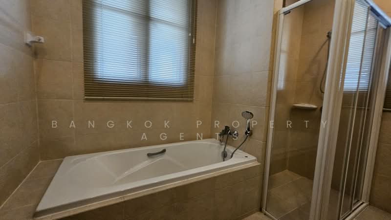 Grand Mercure Bangkok Asoke Residence, Bangkok, 50 5 Soi Sukhumvit 19, Khlong Tan Nua, Watthana, Bangkok, 3 Bedrooms, 220 sqm, Condo For Rent, by BANGKOK PROPERTY AGENTS, 500370939 - DDproperty.com