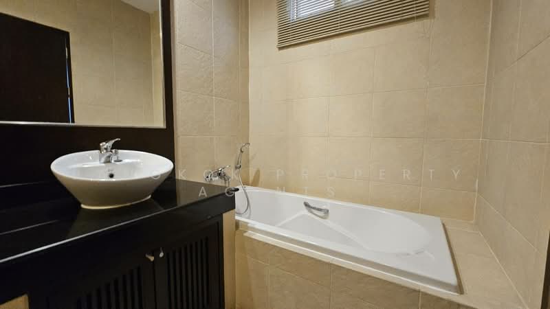 Grand Mercure Bangkok Asoke Residence, Bangkok, 50 5 Soi Sukhumvit 19, Khlong Tan Nua, Watthana, Bangkok, 3 Bedrooms, 220 sqm, Condo For Rent, by BANGKOK PROPERTY AGENTS, 500370939 - DDproperty.com