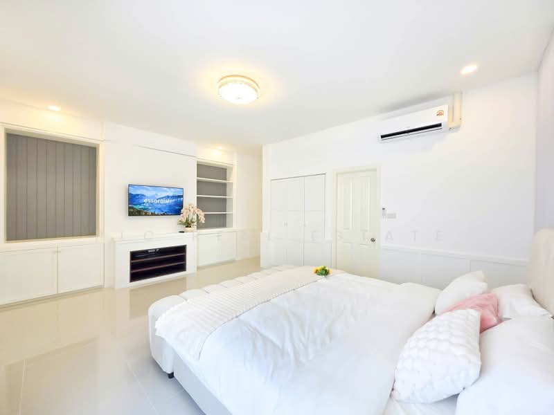 Luxury 3-Bedroom Pool Villa for Sale Huay Yai, Chon Buri (Pattaya), Huai Yai, Bang Lamung (Pattaya), Chon Buri (Pattaya), 3 Bedrooms, 200 sqm, Villa For Sale, by PLC real estate, 500371019 - DDproperty.com