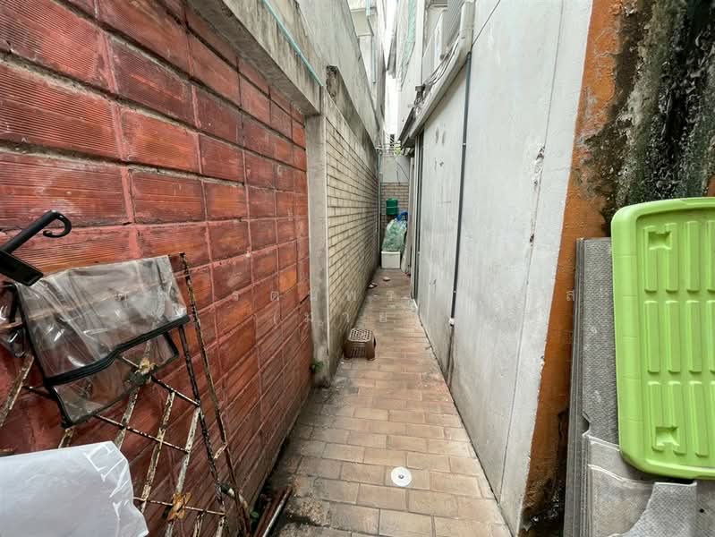 ที่ดิน + บ้านเดี่ยว 45 ตร.ว. ซอยพหลโยธิน2 แยก5 ถนนพหลโยธิน, กรุงเทพ, ถนนพหลโยธิน, สามเสนใน, พญาไท, กรุงเทพ, 180 ตร.ม., ที่ดิน ขาย, โดย คุณ รตนพร ตะโส (มาย), 500371022 - DDproperty.com