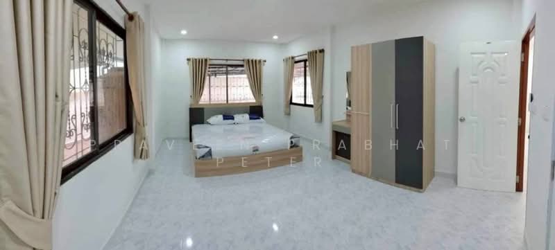 หมู่บ้านวันทนา, Chon Buri (Pattaya), Nong Pru, Bang Lamung (Pattaya), Chon Buri (Pattaya), 5 Bedrooms, 200 sqm, Single Detached House For Rent, by Praveen Peter, 500371033 - DDproperty.com
