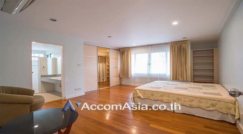 Pet friendly 4 Bedrooms House for Rent in Sukhumvit, Bangkok near BTS Phrom Phong at House suite for, Bangkok, Khlong Tan Nua, Watthana, Bangkok, 4 Bedrooms, 320 sqm, Single Detached House For Rent, by Accom Asia, 500371069 - DDproperty.com