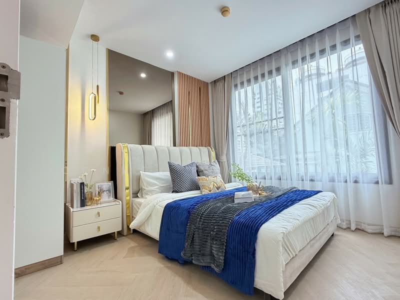 Collezio Sathorn-Pipat, Bangkok, 41 Soi Pipat 1 Silom Road, Silom, Bang Rak, Bangkok, 1 Bedroom, 42 sqm, Condo For Sale, by Connex Property, 500371078 - DDproperty.com