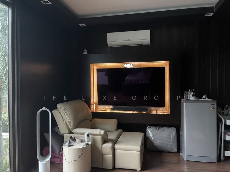 Baan Pattanakarn, Bangkok, Soi Phatthanakan 30, Suan Luang, Bangkok, 5 Bedrooms, 500 sqm, Single Detached House For Sale, by The Luxe Group, 500371127 - DDproperty.com