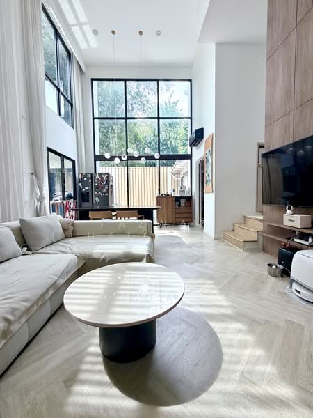 ทาวน์โฮม 4 ชั้น Estara Haven พัฒนาการ 20 บ้านใหญ่พร้อมโซลาร์, กรุงเทพ, สวนหลวง, สวนหลวง, กรุงเทพ, 289 ตร.ม., ทาวน์เฮ้าส์ ขาย, โดย Fazwaz (Thailand) Co., Ltd., 500371130 - DDproperty.com