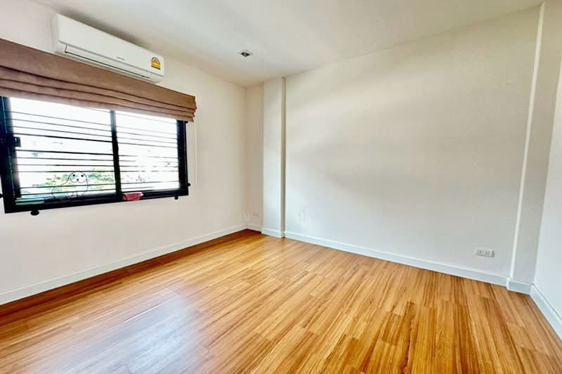 โคซี่ โชคชัย 4, Bangkok, ถนนโชคชัย 4, Lat Phrao, Bangkok, 3 Bedrooms, 120 sqm, Townhouse For Sale, by คุณเปิ้ล, 500371136 - DDproperty.com