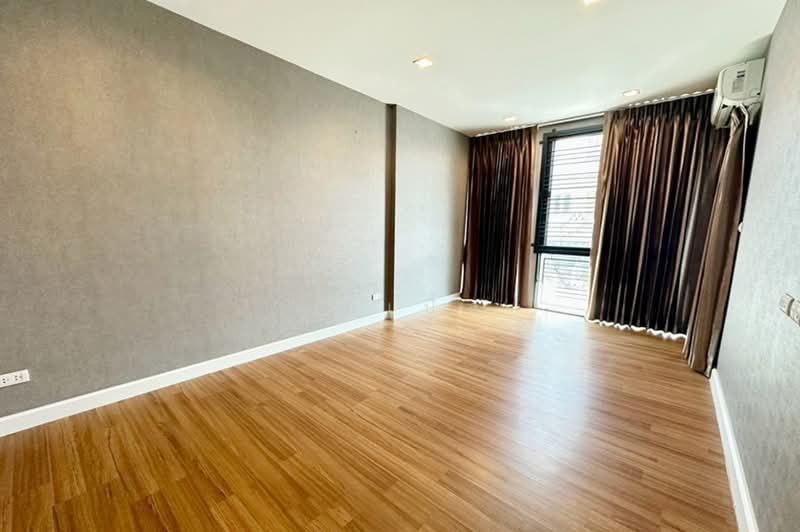โคซี่ โชคชัย 4, Bangkok, ถนนโชคชัย 4, Lat Phrao, Bangkok, 3 Bedrooms, 120 sqm, Townhouse For Sale, by คุณเปิ้ล, 500371136 - DDproperty.com
