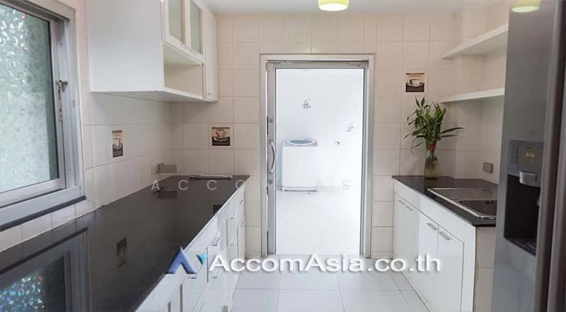 Home Office, Pet friendly 4 Bedrooms House for Rent in Sukhumvit, Bangkok near BTS Thong Lo, กรุงเทพ, PHHJ+8C กรุงเทพมหานคร, คลองตันเหนือ, วัฒนา, กรุงเทพ, 200 ตร.ม., บ้านเดี่ยว ให้เช่า, โดย Accom Asia, 500371152 - DDproperty.com