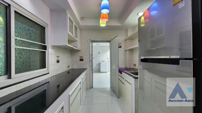 Home Office, Pet friendly 4 Bedrooms House for Rent in Sukhumvit, Bangkok near BTS Thong Lo, กรุงเทพ, PHHJ+8C กรุงเทพมหานคร, คลองตันเหนือ, วัฒนา, กรุงเทพ, 200 ตร.ม., บ้านเดี่ยว ให้เช่า, โดย Accom Asia, 500371152 - DDproperty.com