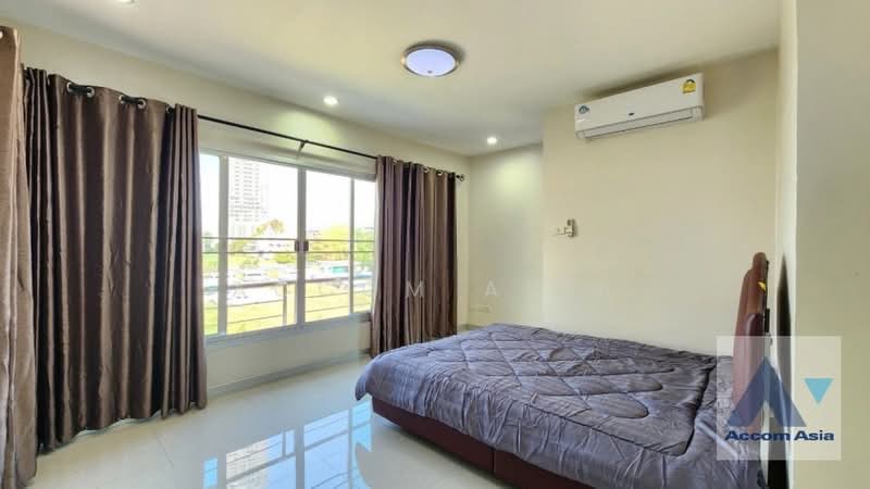 Home Office, Pet friendly 4 Bedrooms House for Rent in Sukhumvit, Bangkok near BTS Thong Lo, Bangkok, PHHJ+8C กรุงเทพมหานคร, Khlong Tan Nua, Watthana, Bangkok, 4 Bedrooms, 200 sqm, Single Detached House For Rent, by Accom Asia, 500371152 - DDproperty.com