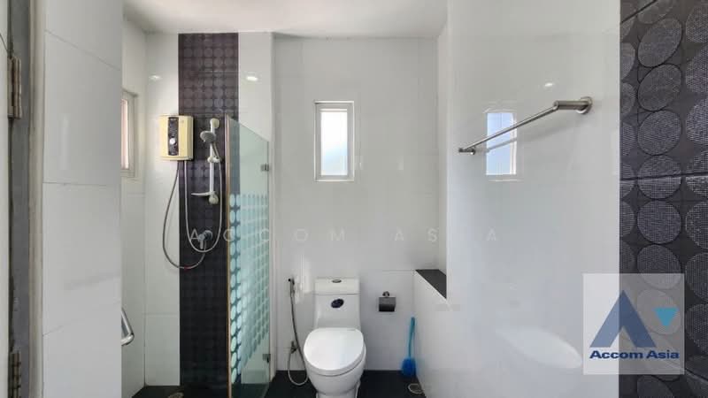 Home Office, Pet friendly 4 Bedrooms House for Rent in Sukhumvit, Bangkok near BTS Thong Lo, Bangkok, PHHJ+8C กรุงเทพมหานคร, Khlong Tan Nua, Watthana, Bangkok, 4 Bedrooms, 200 sqm, Single Detached House For Rent, by Accom Asia, 500371152 - DDproperty.com