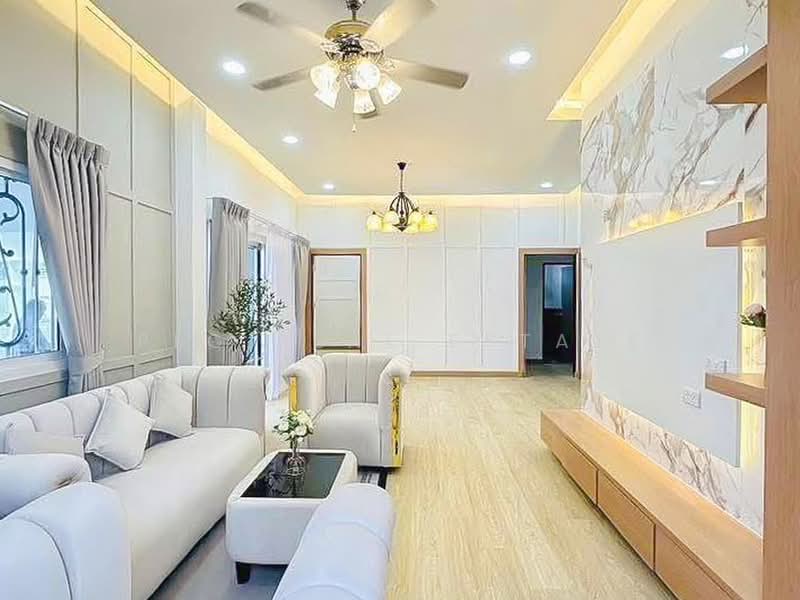 Modern Luxury Cottage House for Sale Nong Ket Yai East Pattaya, Chon Buri (Pattaya), Bang Lamung, Bang Lamung (Pattaya), Chon Buri (Pattaya), 3 Bedrooms, 364 sqm, Single Detached House For Sale, by PLC real estate, 500371168 - DDproperty.com