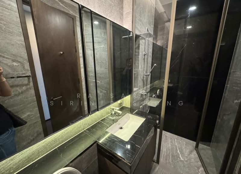 The Esse Sukhumvit 36, Bangkok, Soi Sukhumvit 36, Sukhumvit Road, Phra Kanong, Khlong Toei, Bangkok, 2 Bedrooms, 75 sqm, Condo For Rent, by Ratsarin Sirinipaspong, 500371175 - DDproperty.com