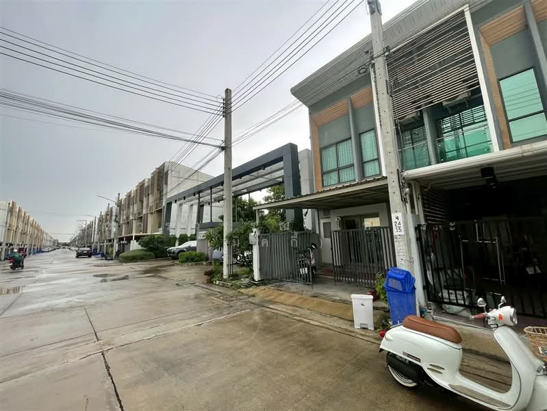 The Vision Ladprao-Nawamin, Bangkok, Soi Nawamin 85, Nawamin Road, Nawamin, Bueng Kum, Bangkok, 3 Bedrooms, 130 sqm, Townhouse For Sale, by คุณวรวรรณ โทวระ (มิคกี้), 500371220 - DDproperty.com