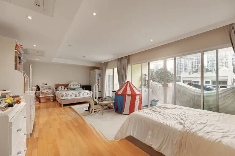 Silver Heritage, Bangkok, 96 Soi Sukhumvit 38, Phra Kanong, Khlong Toei, Bangkok, 4 Bedrooms, 303 sqm, Condo For Sale, by The Luxe Group, 500371221 - DDproperty.com