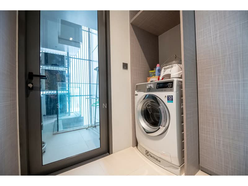 Vittorio 39, Bangkok, 8 Sukhumvit, Khlong Tan Nua, Watthana, Bangkok, 2 Bedrooms, 137 sqm, Condo For Rent, by Simon Decalf, 500371278 - DDproperty.com